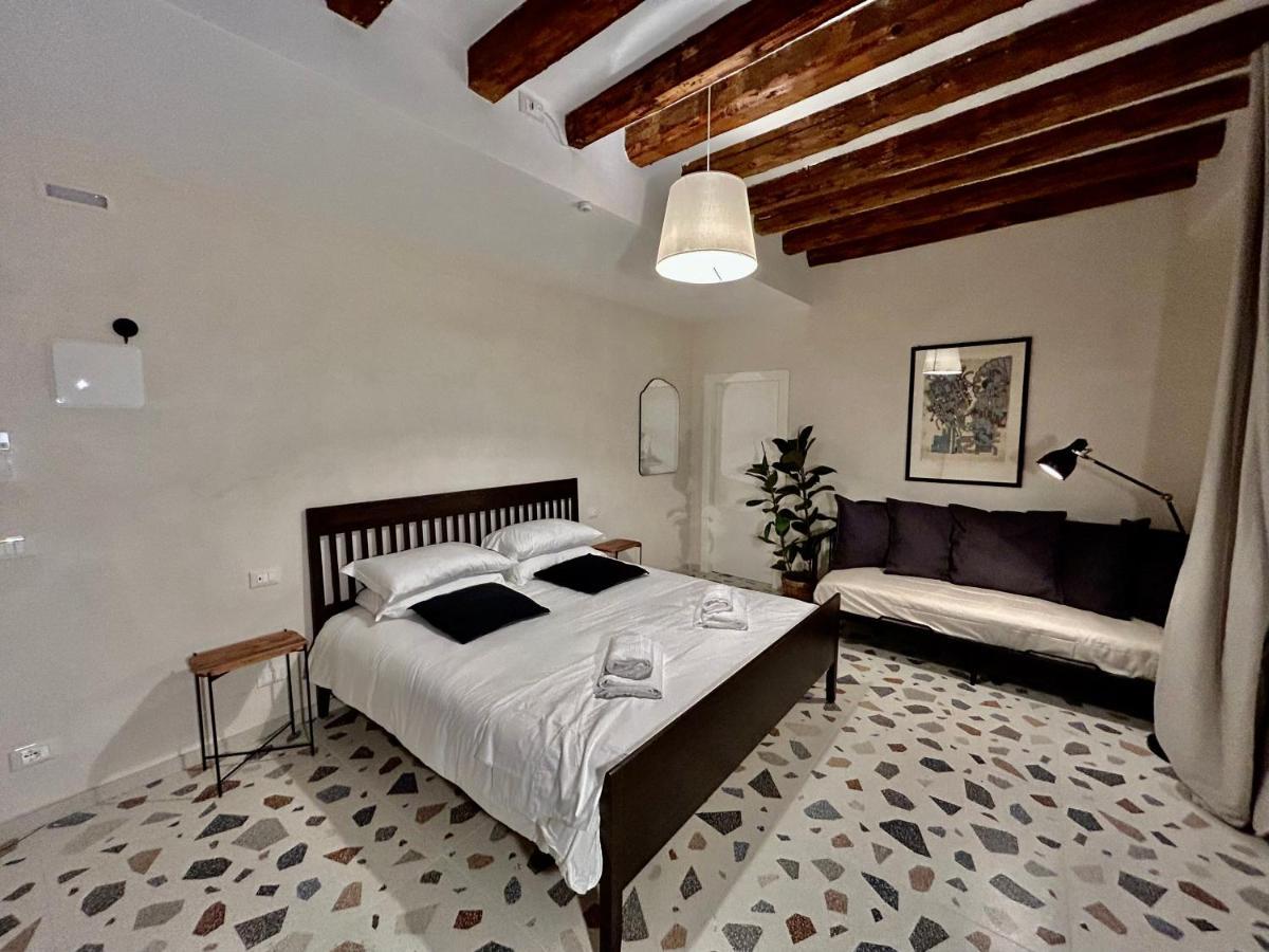 Farini Suites Wi-Fi Venetië Buitenkant foto