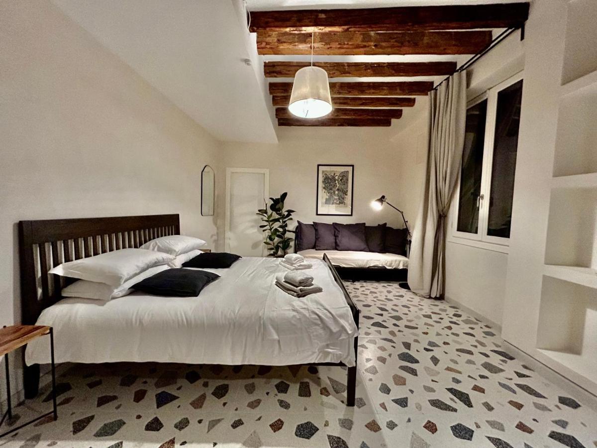 Farini Suites Wi-Fi Venetië Buitenkant foto