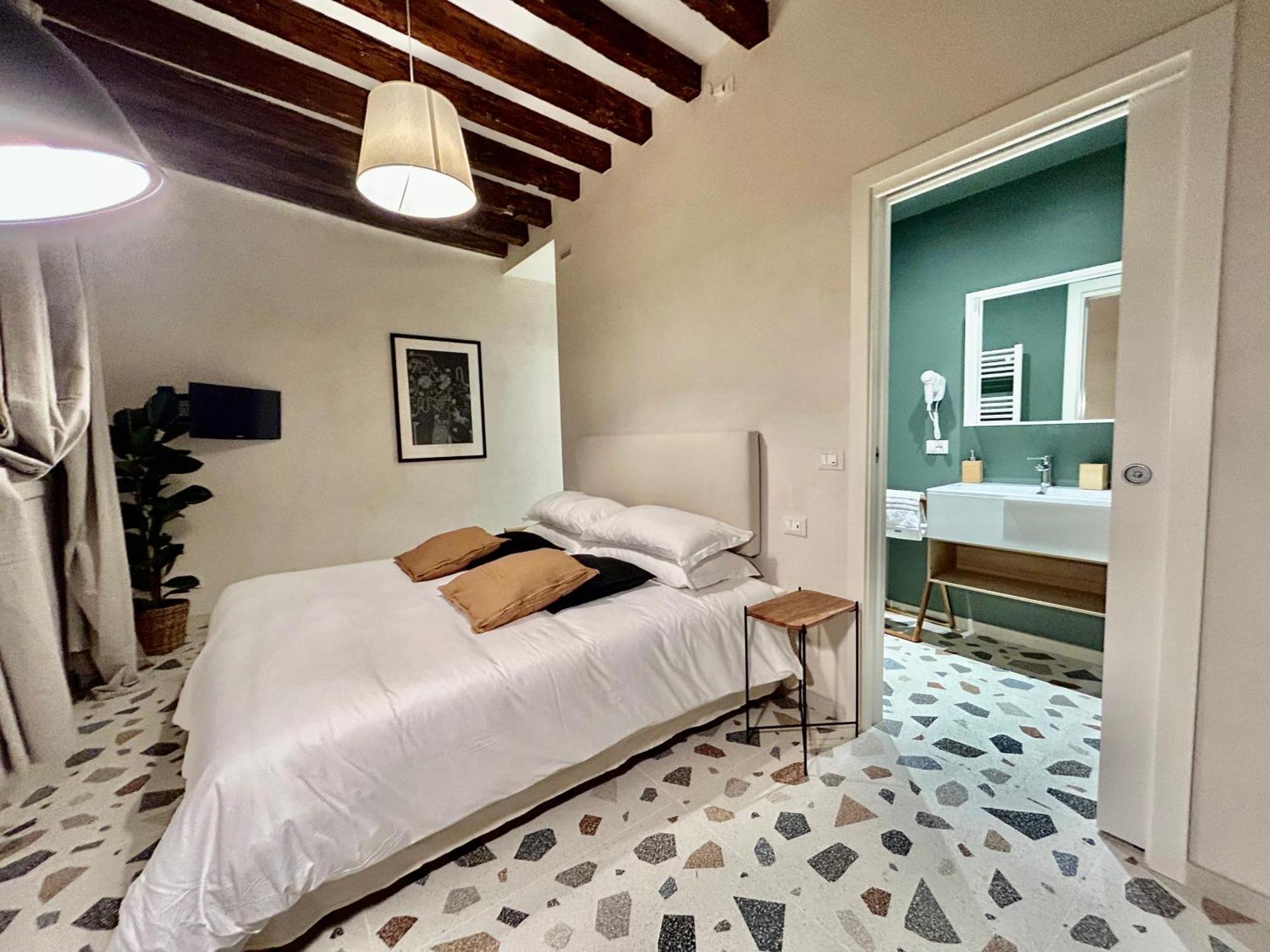 Farini Suites Wi-Fi Venetië Buitenkant foto