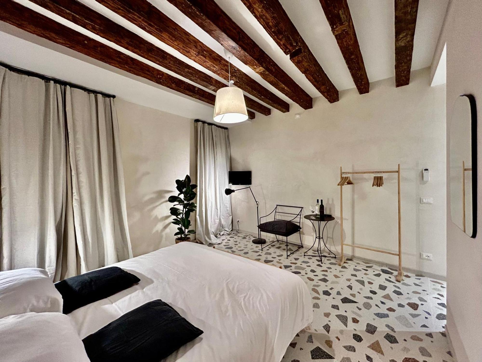 Farini Suites Wi-Fi Venetië Buitenkant foto