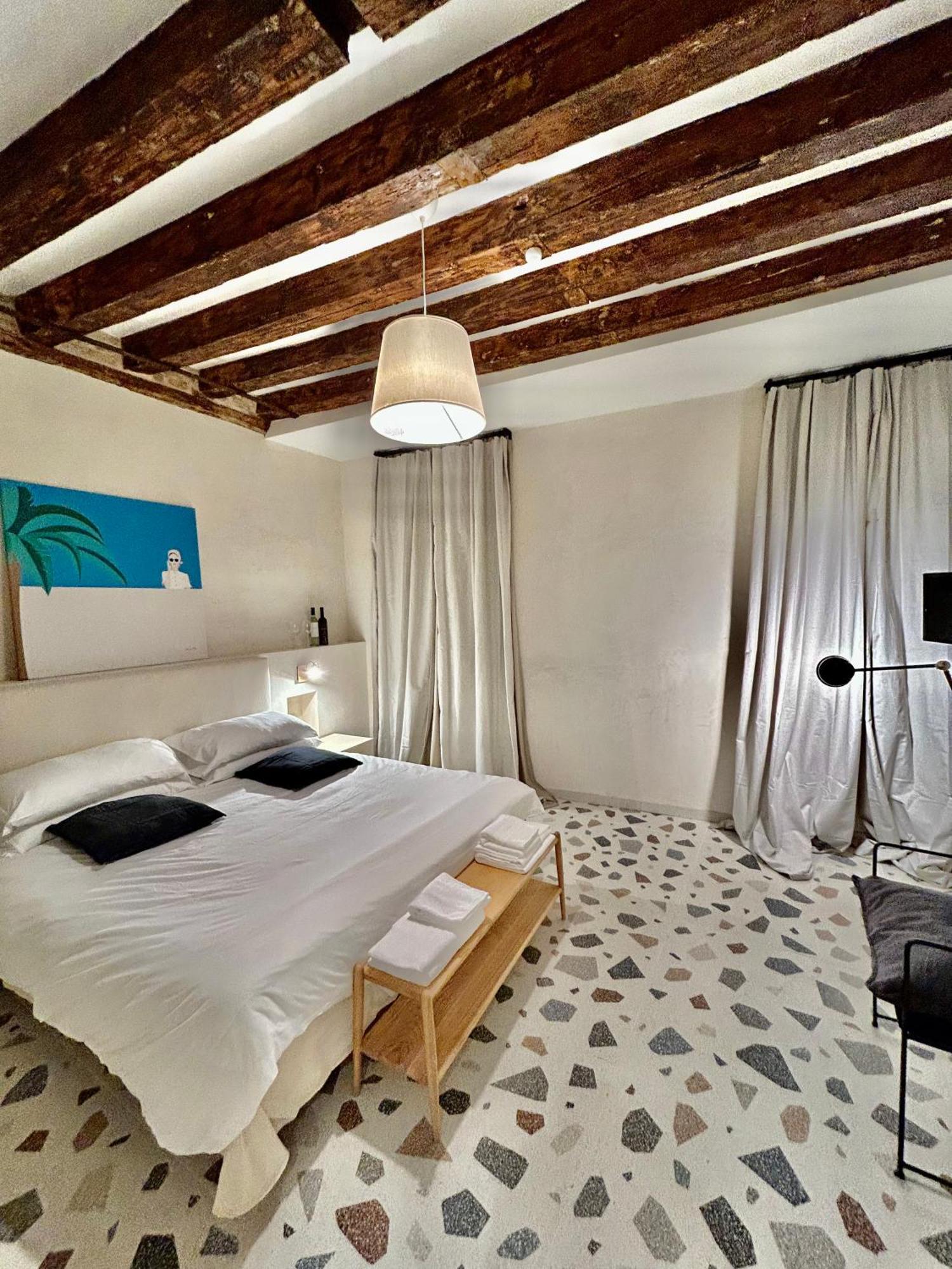 Farini Suites Wi-Fi Venetië Buitenkant foto