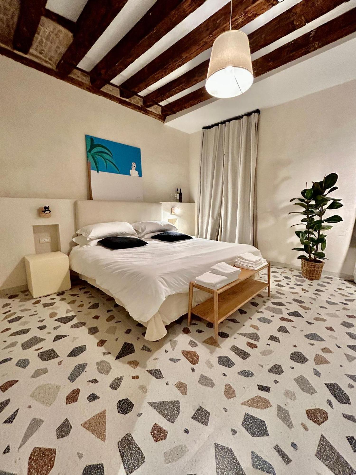 Farini Suites Wi-Fi Venetië Buitenkant foto
